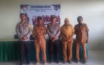 “Polisi Peduli Pendidikan” Polsek Donggo Polres Bima Kabupaten Gelar Sosialisasi Pencegahan Kenakalan Remaja di SMA Negeri I Donggo