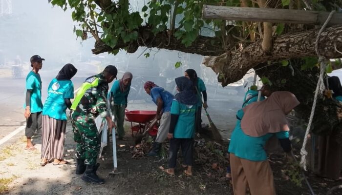Sinergi TNI, Nelayan, dan Swasta Jaga Pantai Sekotong
