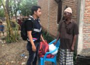 “Polisi Peduli” Bhabinkamtibmas Polsek Woha Polres Bima Kabupaten Salurkan Bantuan Sembako dan Pakaian Bagi Korban Kebakaran