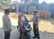 Peduli Keselamatan, Satlantas Polres Bima Kabupaten Sosialisasikan Tertib Berlalulintas ke Komunitas Ojek