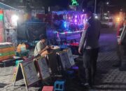 Anggota Polsek Kayangan Polres Lombok Utara melaksanakan Patroli dialogis