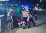 Cegah Peredaran Gelap Narkoba dan Senjata Tajam, Polsek Woha Gelar Kegiatan Razia dan Sweeping