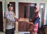 Bhabinkamtibmas Polsek Sekotong Bagikan Bantuan Pangan Bergizi ke Rumah Lansia