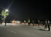 Perkuat Keamanan dan Kenyamanan di Jalur Strategis, Pamapta Polres Bima Kerahkan Patroli Humanis Gabungan Piket Fungsi.