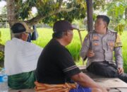 Dukung Swasembada Pangan, Bhabinkamtibmas Telagawaru Ajak Warga Tanam Komoditas Produktif