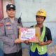 Polsek Kawasan Pelabuhan Lembar Beri Paket Sembako bagi Warga Miskin