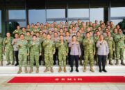 Kapolri Perkuat Soliditas TNI-Polri Lewat Silaturahmi dengan Panglima TNI di Mabes TNI