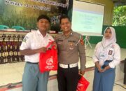 Ciptakan Generasi Tertib, Polres Lombok Barat Beri Pembekalan Safety Riding kepada Siswa SMKN 2 Kuripan