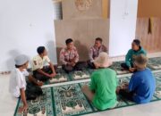 Jaga Kondusivitas Wilayah, Sat Binmas Polres Lombok Barat Sambangi Poktan di Giri Tembesi