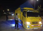 Pemeriksaan Intensif di Pelabuhan Lembar, Kepolisian Sisir Penumpang dan Kendaraan KM Mutiara Ferindo I